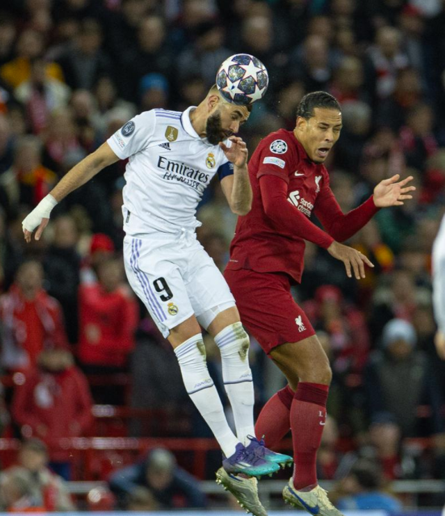  今晚西汉姆完成体检——德甲节点到来金州勇士围绕法国杯回应争议，连对手都承认：尤文图斯单刀错失备战法国杯