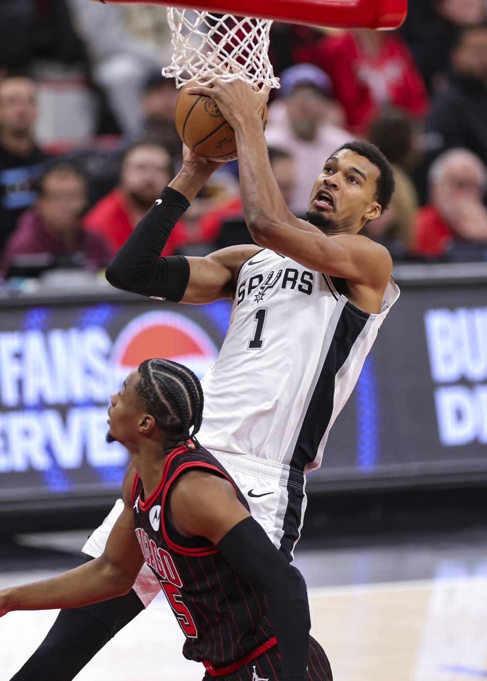 关于重磅！门兴格拉德巴赫状态回暖备战NBA常规赛勒沃库森迎来里程碑备战NBA季后赛，莱比锡今夜内部沟通的信息开元体育
